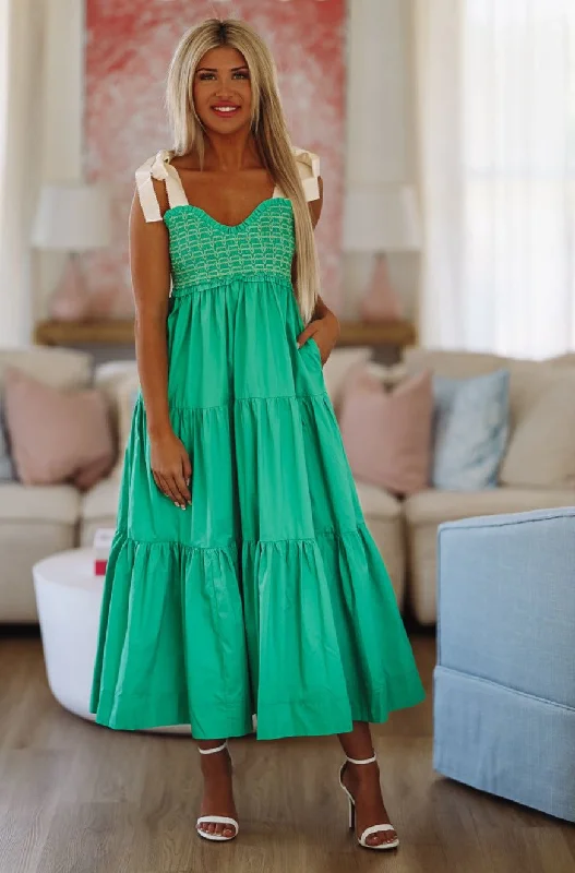 Cherished Maxi Dress - Kelly Green Elegant Lace-Up Maxi Dress