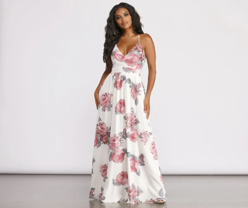 Bloom With Stylish Beauty Maxi Dress Stylish Maxi Dress with Pleats