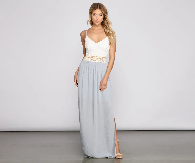 Effortlessly Stunning Crochet Charming Waist Maxi Dress Fashionable Layered Maxi Dress