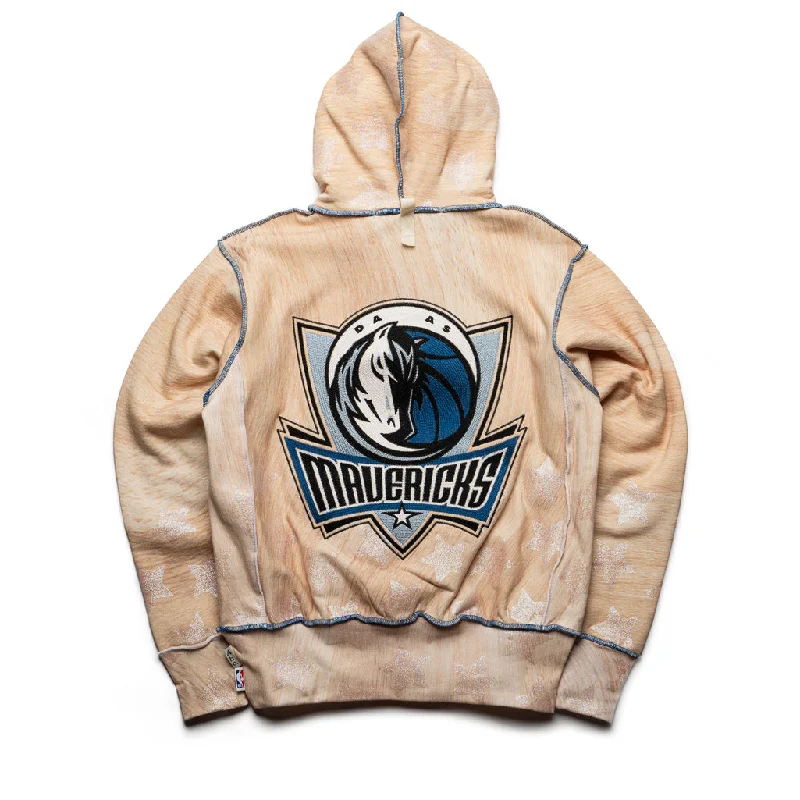 Advisory Board Crystals x NBA Dallas Mavericks Hoodie - Wood Grain Hoodie with Crew Neck Simple Timeless