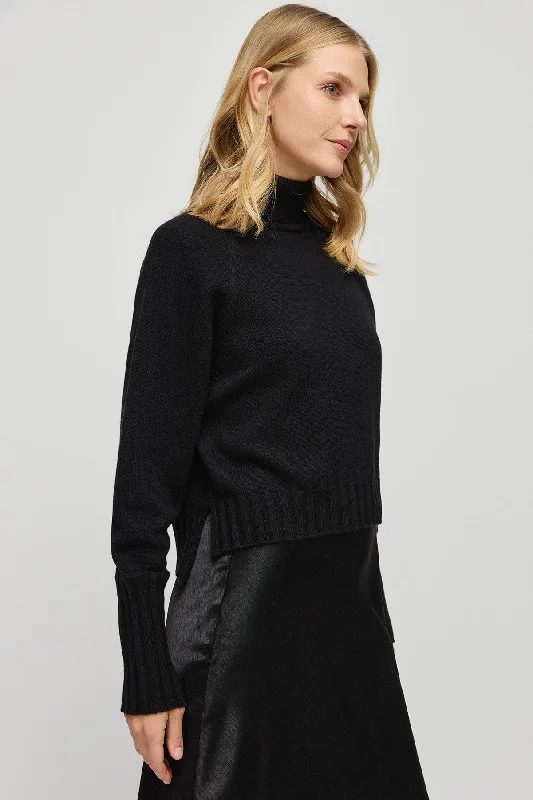 Black Cashmere Wool Romy Turtleneck Bat Sleeve Crop Women's Sweater Handmade Hand-knitted Hand-woven