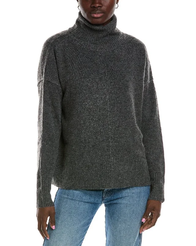 Brook + Lynn Turtleneck Sweater Iron Safe Non-Iron Wrinkle Free