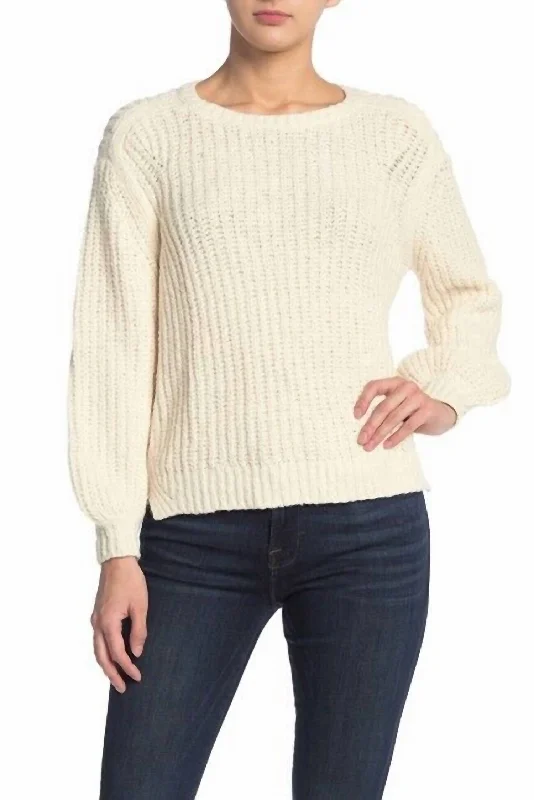 Swing Crew Neck Cotton Chunky Knit Sweater In Off White Iron Safe Non-Iron Wrinkle Free