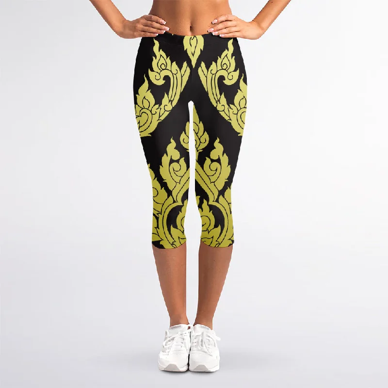 Thai Ornament Pattern Print Women's Capri Leggings Fashionable Plus-Size Activewear