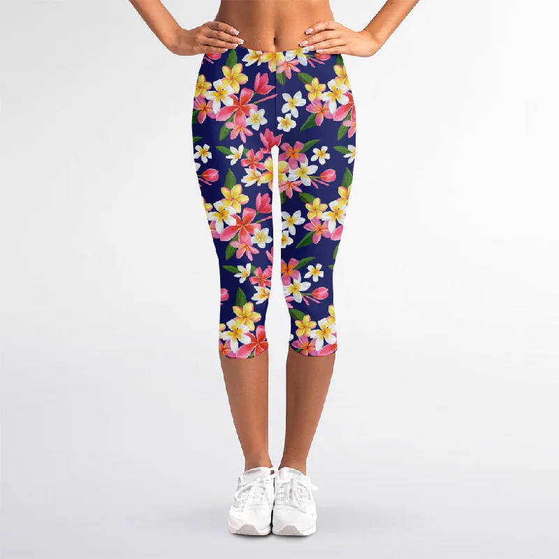 Tropical Frangipani Plumeria Print Women's Capri Leggings Chic Floral Print Leggings