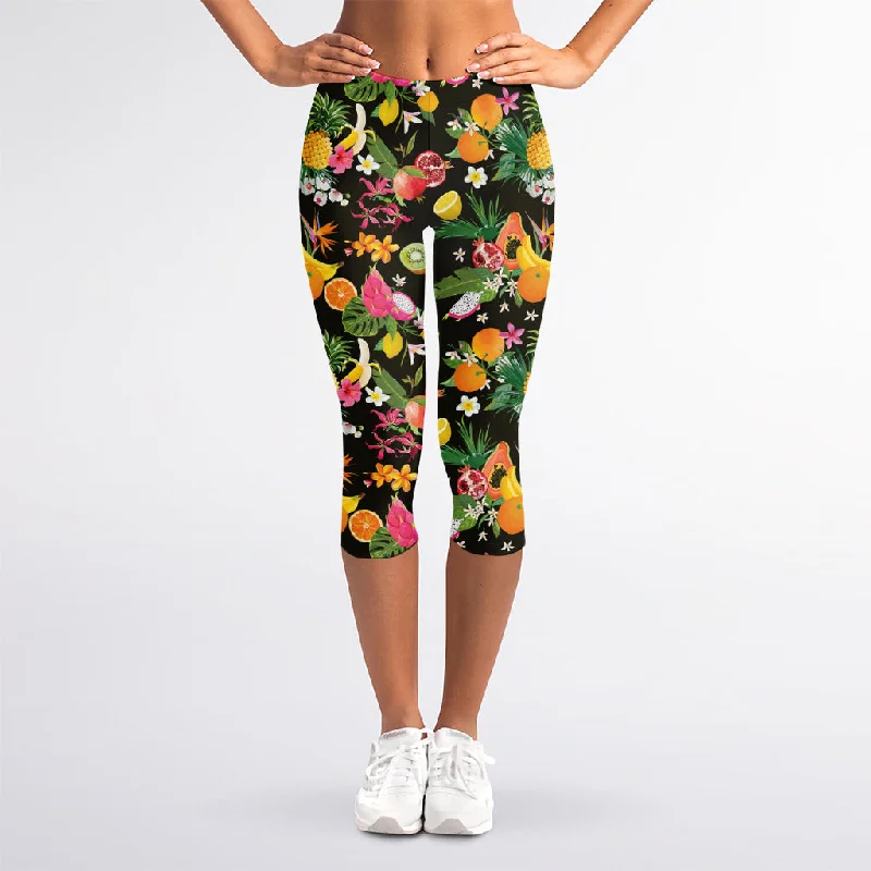 Tropical Paradise Fruits Pattern Print Women's Capri Leggings Stylish Colorful Activewear Leggings